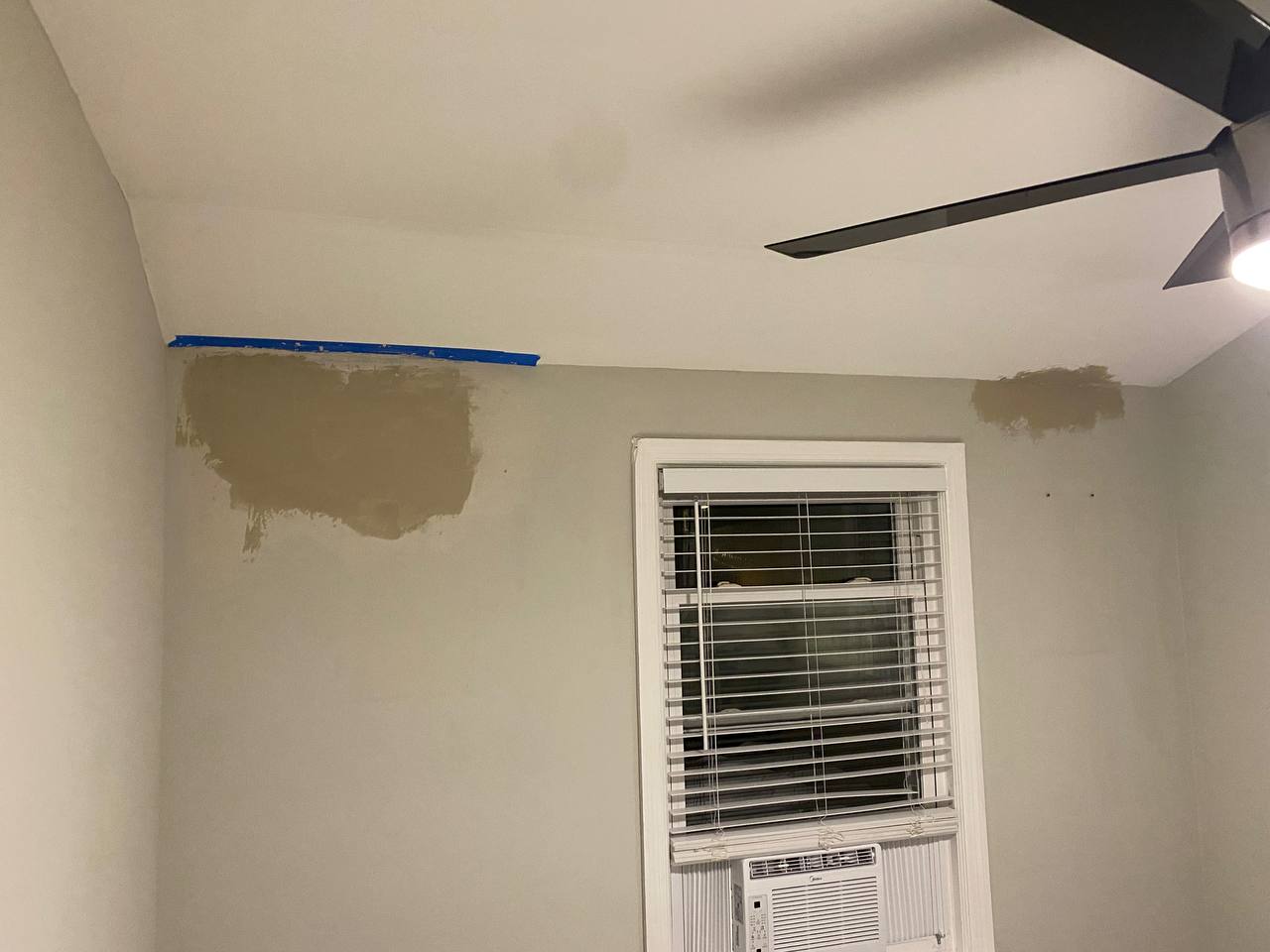 Ceiling preparation and masking before professional interior painting